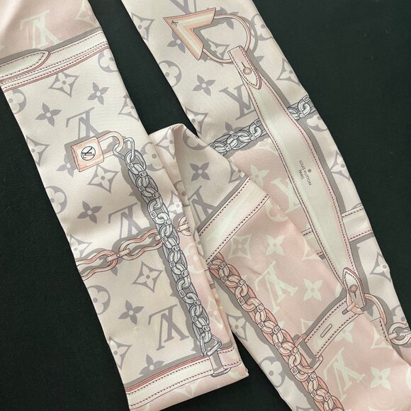 Louis Vuitton Monogram Confidential Bandeau Scarf Pink M70637 - Picture 3 of 8
